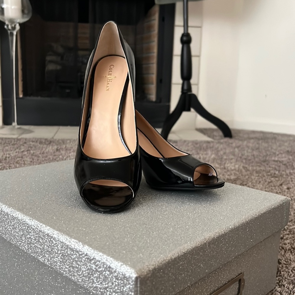 Cole Hahn Patten Leather Black Peep Toe Heels 👠
